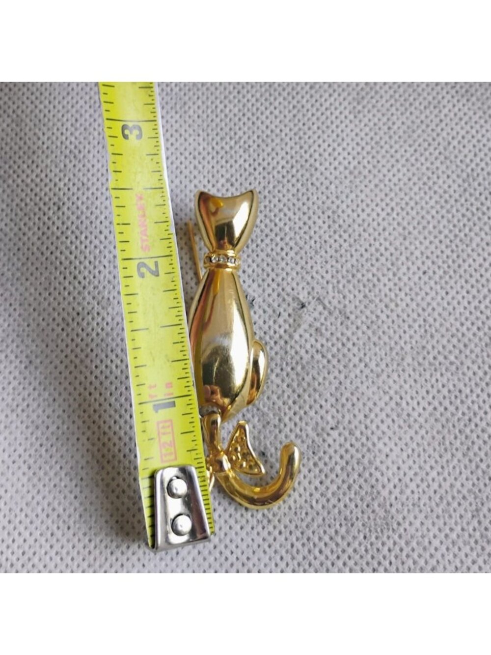 BooBoo Kitty Cat Gold Tone Rhinestone Cat Brooch Swinging Articulated Tail 2.5" - Picture 3 of 4